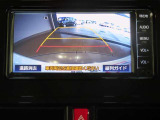 バックガイドモニターで、後方を確認しながら安心して駐車することができます。運転初心者も熟練者も必須の機能ですよ!