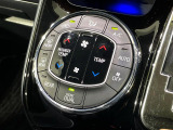【左右独立型フルオートエアコン】運転席と助手席でそれぞれお好みの温度に設定可能。同乗者にも配慮した、快適な空調をお届け致します。