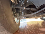 お車を安心してお乗りいただく為には、足回りの定期点検が欠かせません。サービスサポート(有償保証)では無料点検もご提供しており、安心のカーライフをお過ごしいただけるサポート体制が整っています。