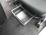 取り出しやすく、しまいやすい収納スペースが満載です。ティッシュやペットボトル等、用途に合わせた収納が可能ですので、使い方はあなた次第!