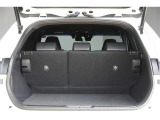 【トランク】 トランクルームはこんなに広々です。大きめの荷物も簡単に積めます。