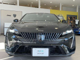 2023年7月登録のプジョー408 GTです。走行距離は19,000キロと走りが少なく、黒メタリックの精悍なフロントマスクが目を惹く一台です。