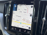 【9インチタッチスクリーン純正HDDナビ】「Apple Car Play」「Android Auto」対応のボルボ先進ナビゲーション「SENSUS」。最新地図データへ無料更新してお渡しします。