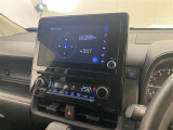 ディスプレイオーディオを装備。スマホとクルマをつなぐことで、これまでのナビに加えて、いろんなサービスが楽しめます。