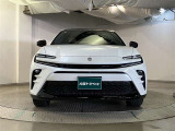 お車購入のポイントとなるフロントマスクです!シャープな目つきが印象的なデザインのヘッドランプです。