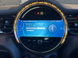 純正ナビが標準装備!!Bluetooth機能も付いておりますので、音楽再生も楽々です♪