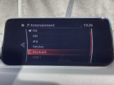Bluetoothに接続することで、スマートフォンに入っている音楽アプリを車内で楽しめたり、通話が出来ます♪