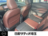 後席も広々していますので、海や山への行楽時も室内で快適に過ごせます!