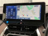 純正ナビを装備。タッチパネル式で使いやすく、お出かけもラクラクです。