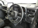 【運転席】運転席周りの画像です。プロの手で隅々までクリーニングしています。ご来店いただき実際に見てみてくださいね☆