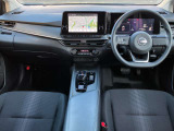 前席内装の全体像です。是非実車をご覧にお越し頂き実際にお座りください。
