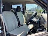 使用感の少ないきれいな運転席シートです!