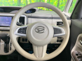 インテリアに合わせたデザインのステアリングは、運転される方のことも考え、運転しやすい形状、大きさです。是非一度、実際に触ってお確かめください。