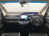 【前方視界】開放的な前方視界!運転がしやすく疲れにくいです♪窓が大きく、見通しがとっても良いおクルマですよ♪