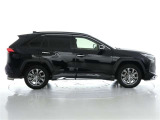 様々なライフスタイルにマッチしたカーライフの可能性を広げるSUV。走破性の良さが魅力ですよね。