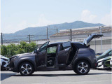【中古車納車整備】専任メカニックによる2年定期点検相当の67項目の点検整備をご納車前に実施。主要な消耗部品は、点検の上必要であれば交換してご納車致します。