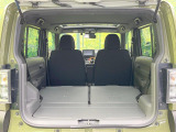 普段のお買い物や通勤、送迎等に十分な荷室スペースを確保しております。セカンドシートを倒すと、大きな荷物の積載も可能です♪