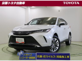 大きすぎないので女性にも運転しやすいSUV【ハリアー】。シンプルながらもエレガントさと逞しさが融合した流麗なフォルムはアウトドアではもちろん、街中でも映える人気の車です。