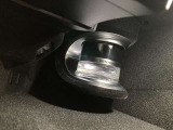 納車前整備はメーカー規定に基づき併設工場で入念に行います。メルセデス・ベンツ指定のツールと技術を用い、メーカーの研修を受けたメカニックがお客様のお車を整備いたします。神奈川運輸支局指定整備工場です。