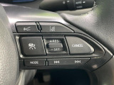 【レーダークルーズコントロール】高速道路での長距離走行が楽に!!自動で速度を保つクルーズコントロールが、衝突軽減システムと連携し、前方の車両を感知して車間を保つように速度調節してくれます!!
