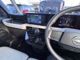 ディーラーオプション「9インチディスプレイオーディオ」(FM/AMチューナー・USB接続・ブルートゥース接続)