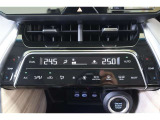 エアコンはシンプルで使いやすいデザインです。抑制効果の発揮スピードが速いナノイーX搭載。消臭効果があり、肌や髪にやさしいナノイーがエアコン吹出し口から放出され、室内を爽やかな空気環境にしてくれます。