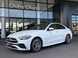 オパリスホワイトにAMGラインを組み合わせた、上質でスポーティなC220dセダンです。