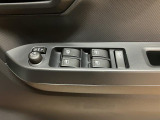 電動格納ドアミラー装備しています★車内からドアミラーの折り畳みや鏡面の調節を行うことが可能です★