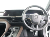 運転席から見たハンドルダッシュまわりになります。