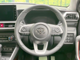 【純正革巻きステアリング】上質な革を使用することで、手にしっかり馴染みとても運転しやすいハンドルです♪