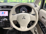 インテリアに合わせたデザインのステアリングは、運転される方のことも考え、運転しやすい形状、大きさです。是非一度、実際に触ってお確かめください。