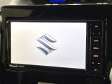 【純正ナビ】人気の純正ナビを装備しております。ナビの使いやすさはもちろん、オーディオ機能も充実!キャンプや旅行はもちろん、通勤や買い物など普段のドライブも楽しくなるはず♪