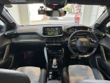 シンプルなデザインで運転のしやすさ伝わります