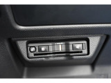 ETCは運転席インパネ右下に専用カバーによって埋め込まれています