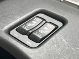 【シートヒーター】寒い日に重宝するシートヒーター!エアコンより早く温まってくれるので寒がりの人も安心ですね♪エアコンの温風は乾燥するから苦手、という方にもをおすすめです。