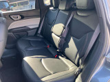 ショールームでは、認定中古車に加え、最新のニューモデルも各種取り揃えております。見学や試乗はもちろん、専門スタッフによるアドバイスなど、様々なサービスを通して、「ジープのある生活」をご体感いただけます