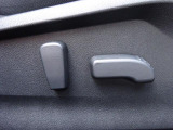 運転席パワーシートございます。