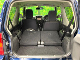 普段のお買い物や通勤、送迎等に十分な荷室スペースを確保しております。セカンドシートを倒すと、大きな荷物の積載も可能です♪