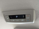 【リアオートエアコン】広い後部座席には必須の機能!風量や温度を自動で調整し前席と同様な車内環境にしてくれるリアオートエアコンを装備。夏の暑さも冬の寒さもストレスなく快適にお過ごしいただけます♪