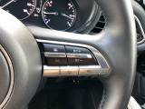 MRCC(マツダレーダークルーズコントロール)は先行車との車間を維持しながら追従走行を行い、長距離でのドライバー負担を軽減させてくれます。