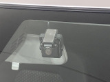 【ドライブレコーダー】ドライブレコーダー装備!走行中はもちろん、あおり運転や事故に遭遇した際、映像で記録し、万一のリスクに備えます。※記録用SDカードはお客様ご自身でご準備いただく必要があります。