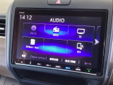 ナビ機能だけでなく、ミュージックサーバー、Bluetooth、フルセグテレビ、DVDとCD再生など、オーディオ機能がついています。