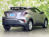 C-HR ハイブリッド 1.8 S LED パッケージ 