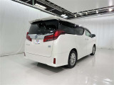 低燃費で環境にもやさしいハイブリッド車です。トヨタ専用診断機器でハイブリッドシステムを綿密に点検してあります!