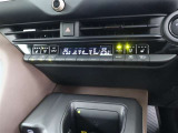 オートエアコンなので、車内は一年中快適です♪