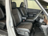 当車両は、次のお客様に気持ちよくお乗りいただくため、専門スタッフによる【徹底シートクリーニング】を施工済みです!