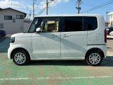 両側パワースライドドア付きで便利!小さなお子様も乗り降り楽々です♪スイッチは運転席にもありますよ!