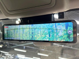 【デジタルインナーミラー】後席の大きな荷物や同乗者で後方が確認しづらい時でも安心!カメラが撮影した車両後方の映像をルームミラー内に表示。クリアな視界で状況の確認が可能です!