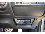 ETCは運転席インパネ右下に専用カバーによって埋め込まれています