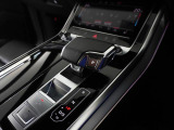 弊社グループ全国8店舗(Audi Approved Automobile有明・世田谷・調布・豊洲・江戸川・みなとみらい・堺・箕面・大阪南)の車両はすべて当店でご案内可能です。
